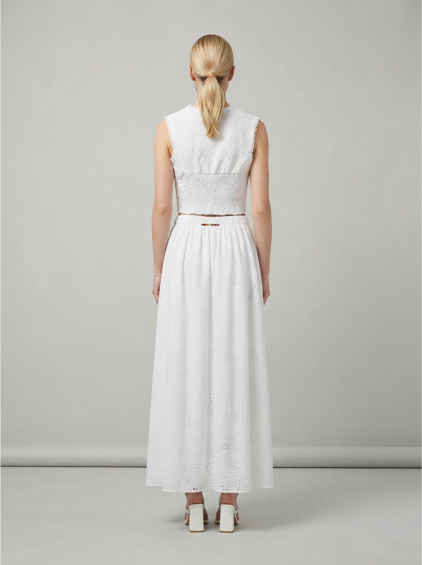 Ensemble Amelie in cotone sangallo